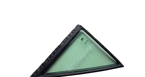 Toyota Camry Rear vent window glass 68189AA010