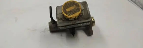Brake fluid reservoir