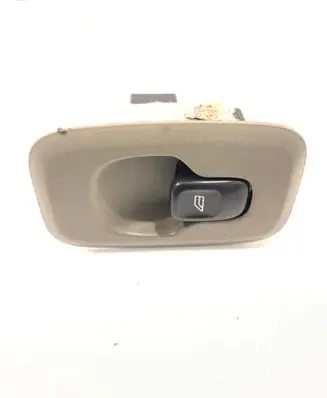 Volvo XC90 Electric window control switch 8685288 03W384