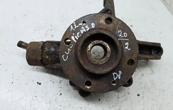 Citroen C4 I Picasso Front wheel hub