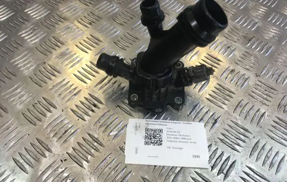 Thermostat/thermostat housing