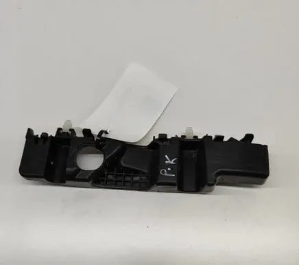 Hyundai Kona I Front bumper mounting bracket 86515J9CA0