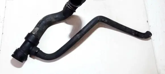 Volkswagen PASSAT B5 Engine coolant pipe/hose 8d0121055g