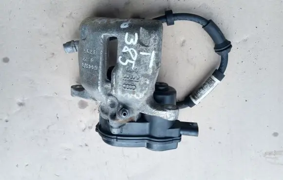 Audi A5 8T 8F Rear brake caliper 8K6AE