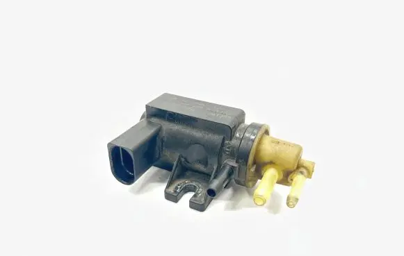 Skoda Octavia Mk2 (1Z) Turbo solenoid valve 1K0906627A 70086800