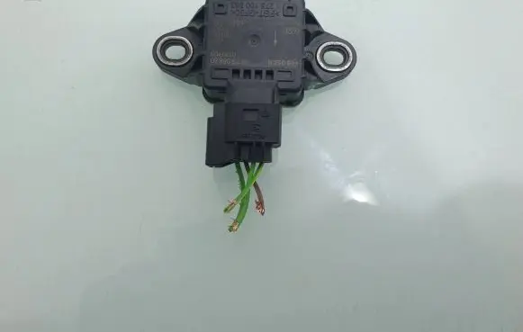 Citroen Berlingo ESP acceleration yaw rate sensor 9811908880