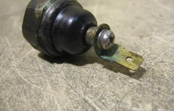 KIA Carnival Oil level sensor 