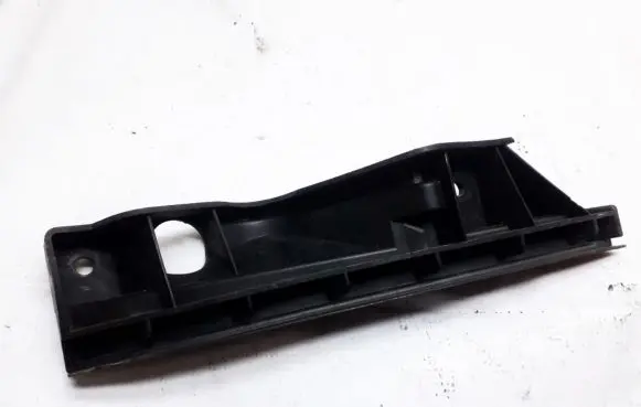 Volkswagen Touran I Front bumper mounting bracket 1T0807889