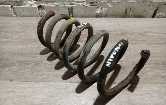 Volvo XC90 Rear coil spring