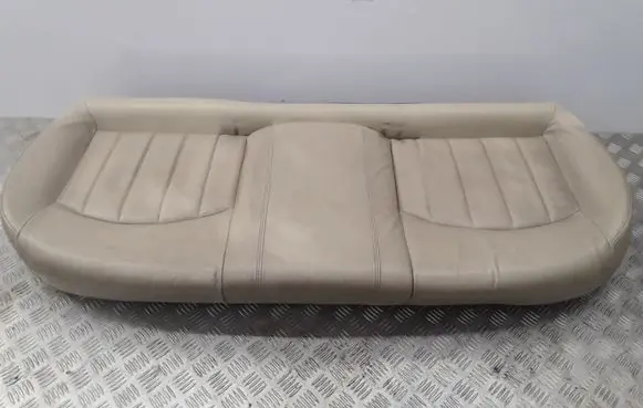 Jaguar X-Type Rear seat 