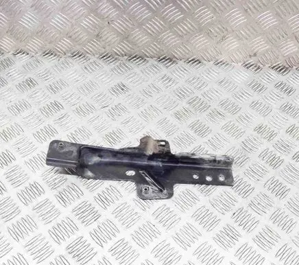 Audi Q7 4L Fender mounting bracket 4L0805697