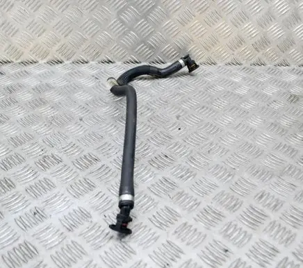 BMW 5 F10 F11 Engine coolant pipe/hose 8647299