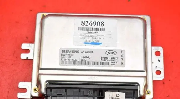 KIA Sportage Engine control unit/module ECU 39103-23070