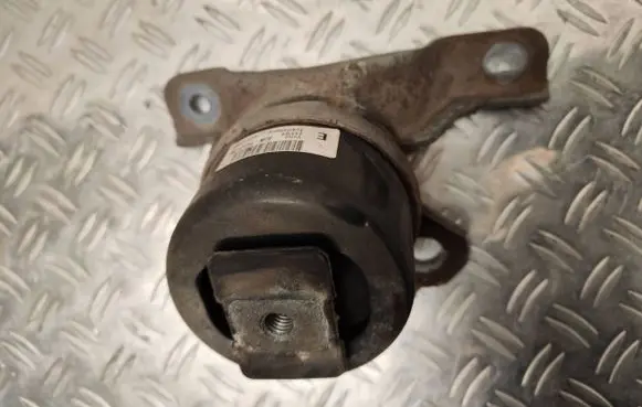 Volvo XC60 Engine mount bracket 8G9N6F012BB G2517002