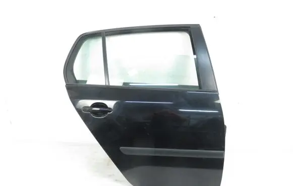 Volkswagen Golf V Rear door 