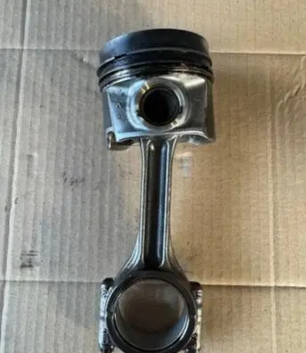 Piston