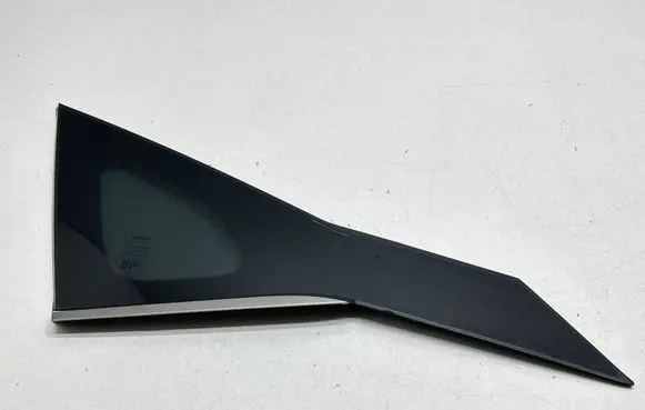 Nissan Qashqai J12 Rear side window 833016UA1A 833016UA0A 43R002092