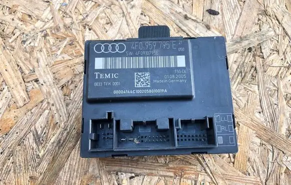 Audi A6 S6 C6 4F Door control unit/module 4F0959795