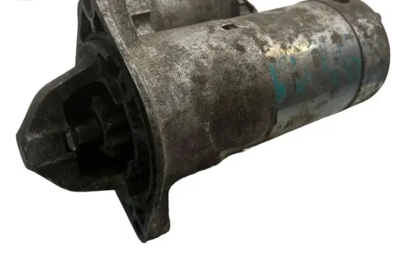 Opel Insignia A Starter motor 55353857 M001T30071