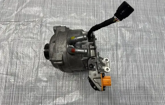 KIA Niro Generator/alternator 3739003920