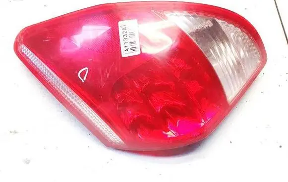 Toyota RAV 4 (XA30) Rear/tail lights
