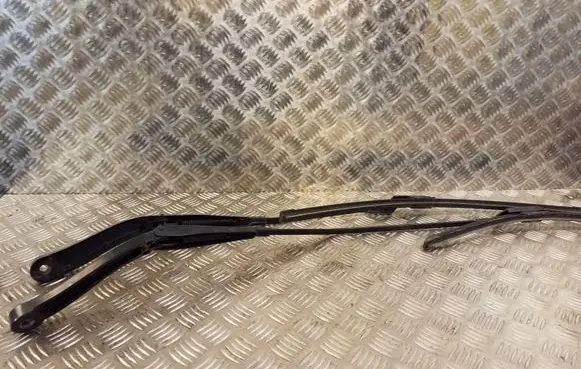 Renault Trafic III (X82) Front wiper blade arm 93867989 93867986 288864419RA