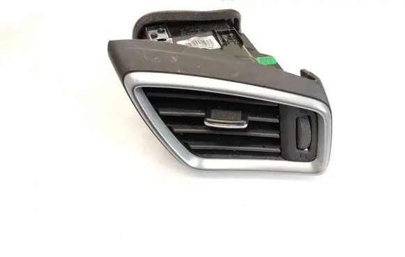 Nissan Qashqai Dashboard side air vent grill/cover trim 687604EA0A 687604EH0A 68760HB00A