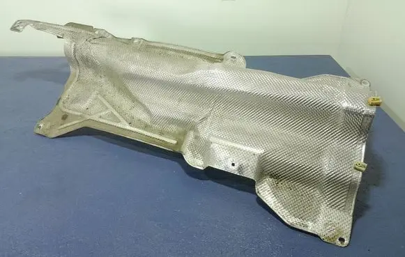 BMW 1 F40 Exhaust heat shield 7447025