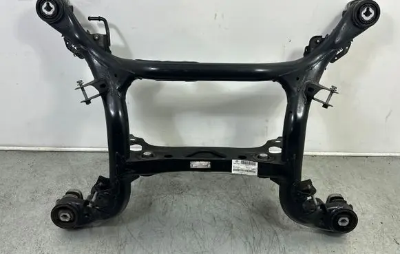 Volkswagen Touareg III Rear subframe 4M0500025