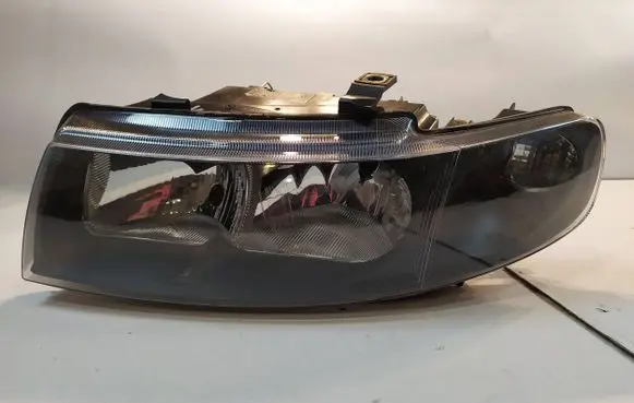 Seat Toledo II (1M) Headlight/headlamp 1M1941001D 67742691