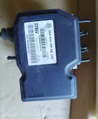 Volkswagen PASSAT B7 ABS Pump 3AA614109AB 17654042 54085620R