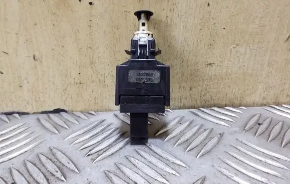 Volvo S60 Brake pedal sensor switch 8622064