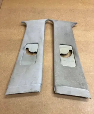 BMW 7 E38 (B) pillar trim (top) 8164752 8164751