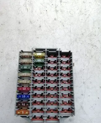 Volvo S60 Fuse module 9162439