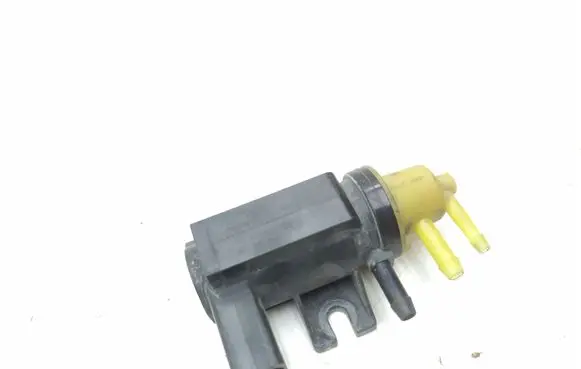 Audi A3 S3 A3 Sportback 8P Turbo solenoid valve 1K0906627A