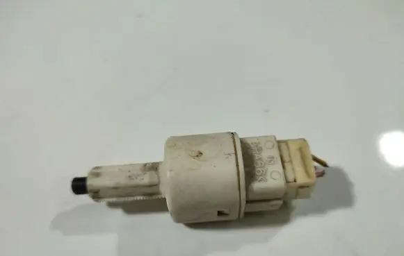 Toyota Yaris Brake pedal sensor switch