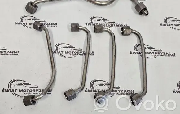 BMW 1 E81 E87 Fuel injector supply line/pipe 