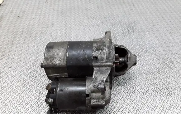 Mercedes-Benz A W168 Starter motor 0051512101 9C90472CG D7E8
