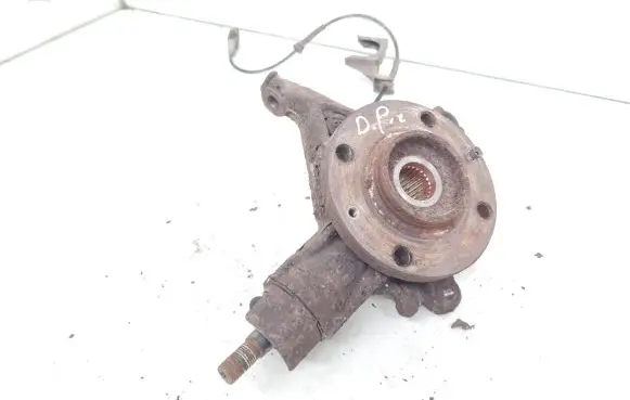 Citroen C4 I Picasso Front wheel hub spindle knuckle