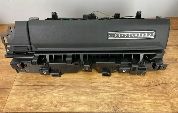 Dodge RAM 1500 DS Glove box 2626626TX7