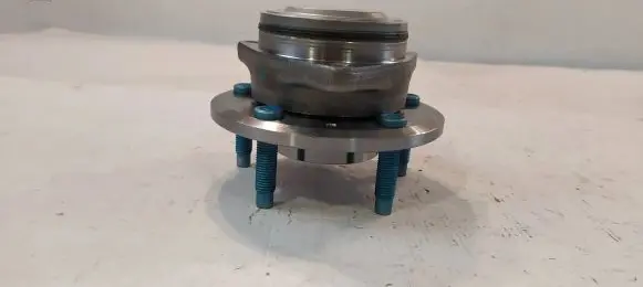 Cadillac ATS Front wheel bearing hub 13578740
