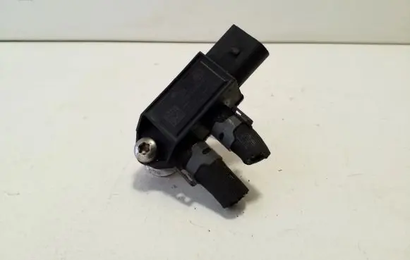 Jaguar XE Exhaust gas pressure sensor G4D35L200AB