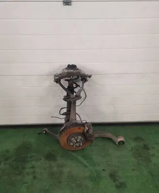 Audi A4 S4 B8 8K Front wheel hub spindle knuckle