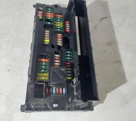 BMW 5 F10 F11 Fuse box set 923442101