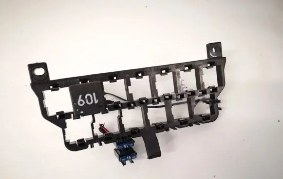 Seat Toledo II (1M) Fuse box set 8d0937503e