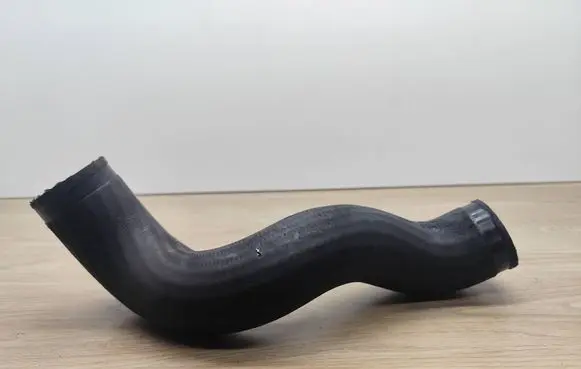 Volvo XC90 Intercooler hose/pipe 30766440