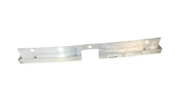 Front bumper mounting bracket