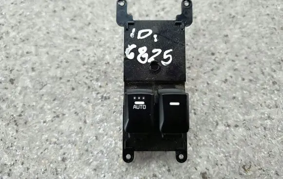 KIA Rio Quarter vent window switch 935701W001