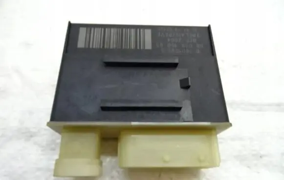 Citroen C4 II Picasso Coolant fan relay 9801916680