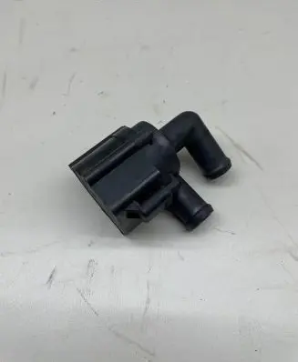Volkswagen PASSAT B6 Electric auxiliary coolant/water pump 701713240